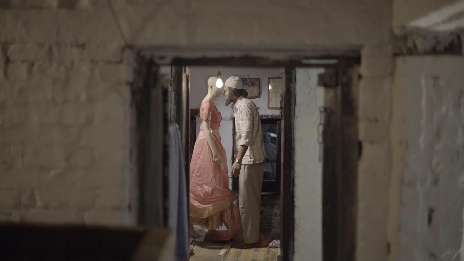 Jhini Bini Chadariya (The Brittle Thread) — image 2 of 4
